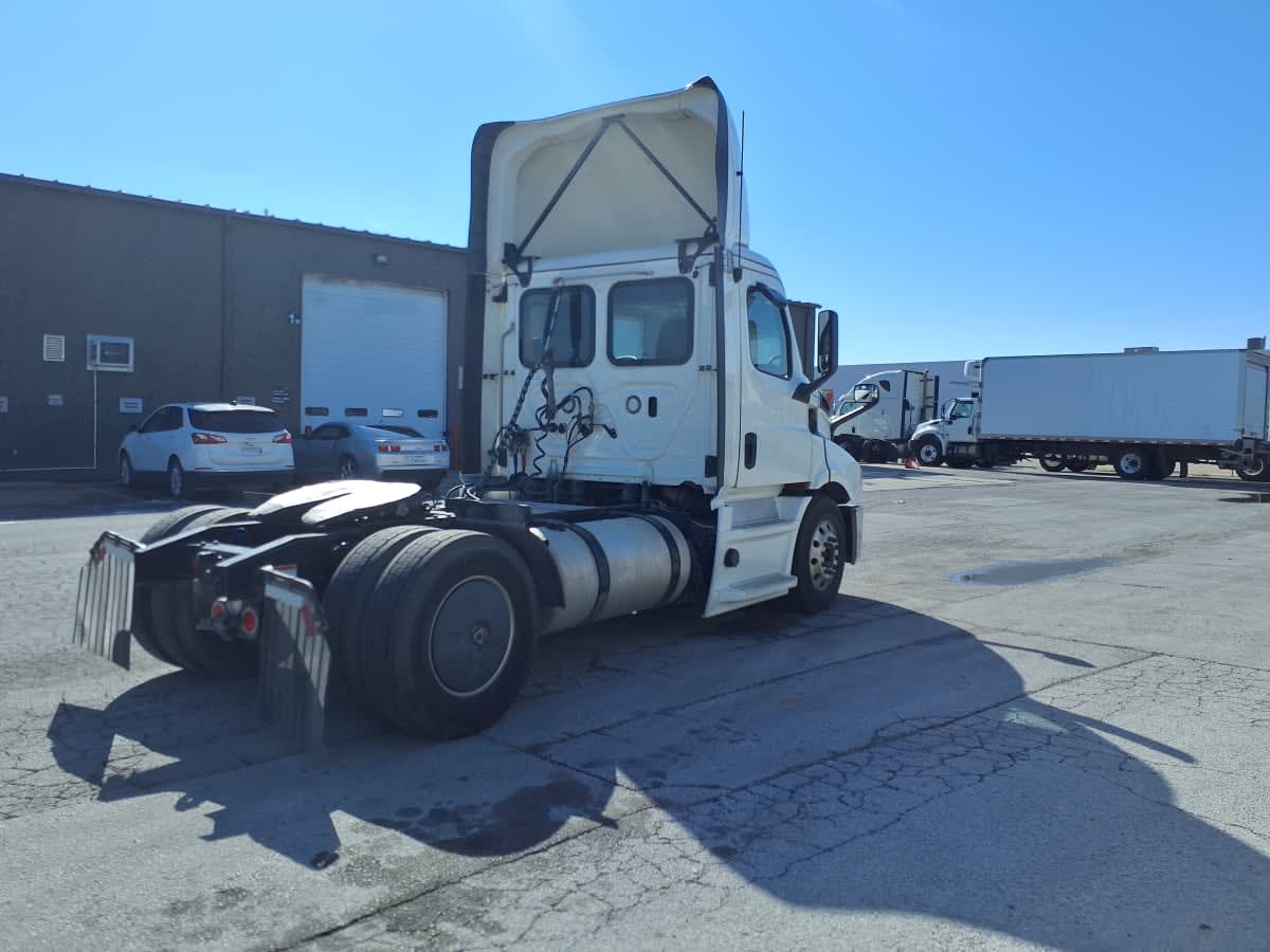 2019 Freightliner - image 6