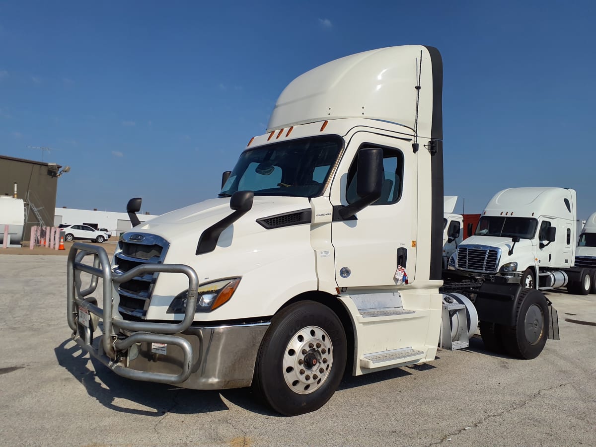 2019 Freightliner/Mercedes NEW CASCADIA 116 270048