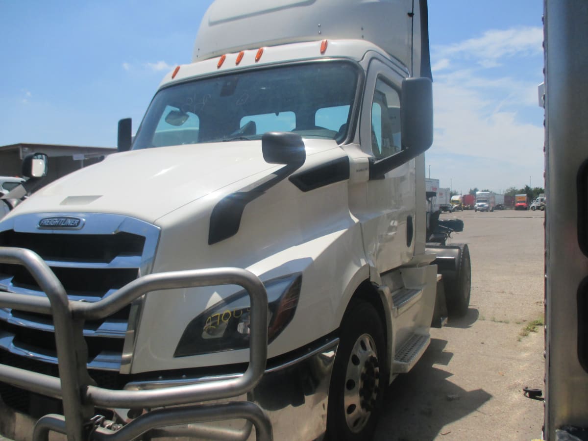 2019 Freightliner/Mercedes NEW CASCADIA 116 270053