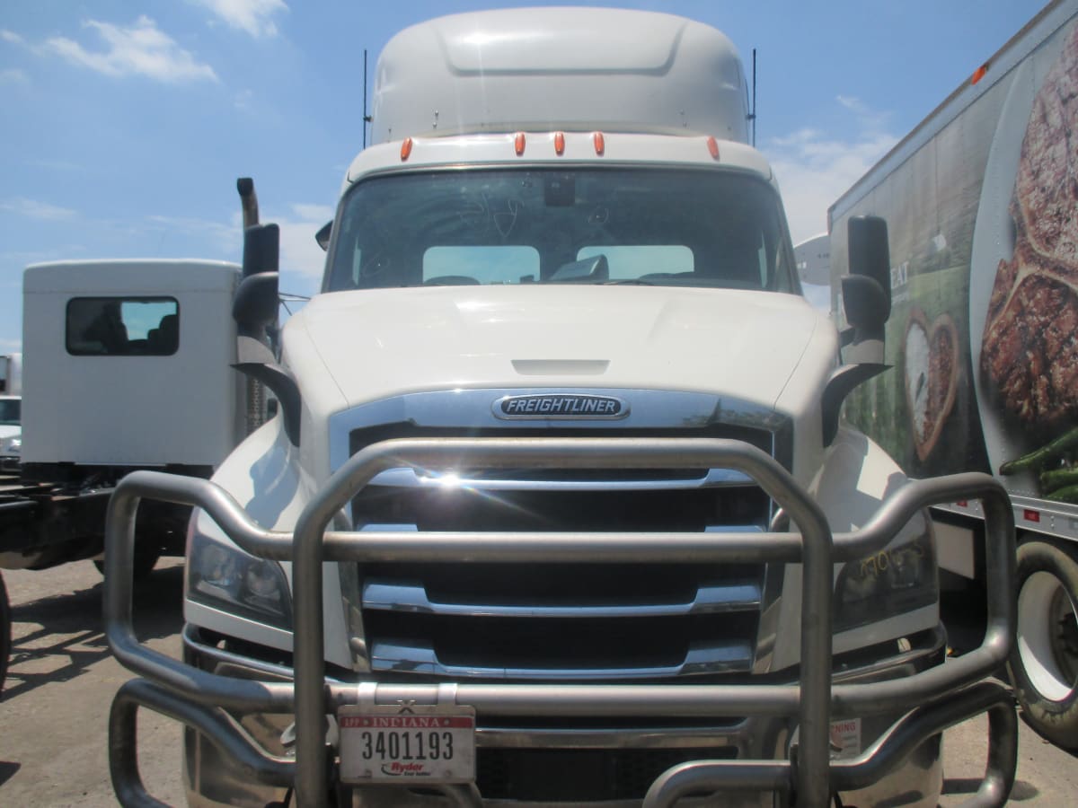 2019 Freightliner/Mercedes NEW CASCADIA 116 270053