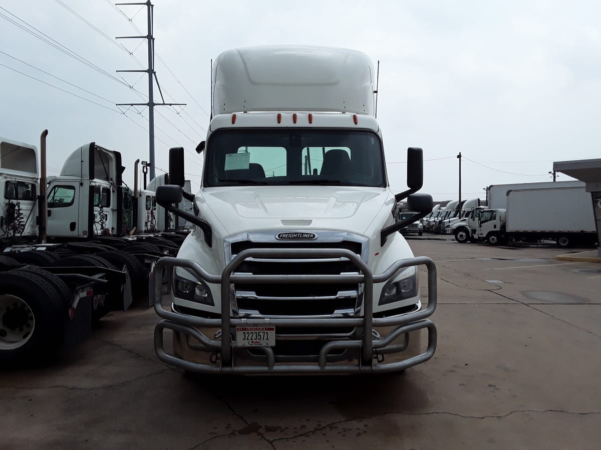 2019 Freightliner/Mercedes NEW CASCADIA 116 270062