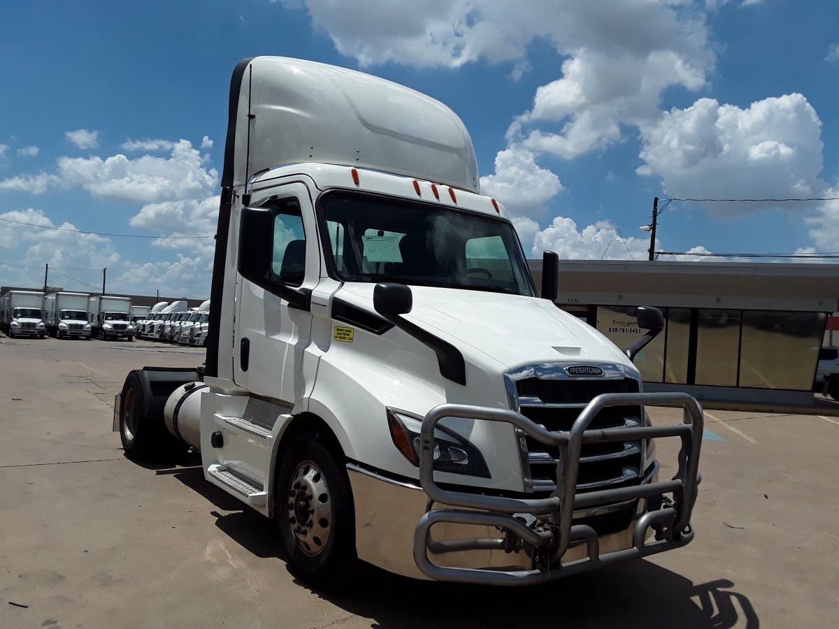 2019 Freightliner/Mercedes NEW CASCADIA 116 270065