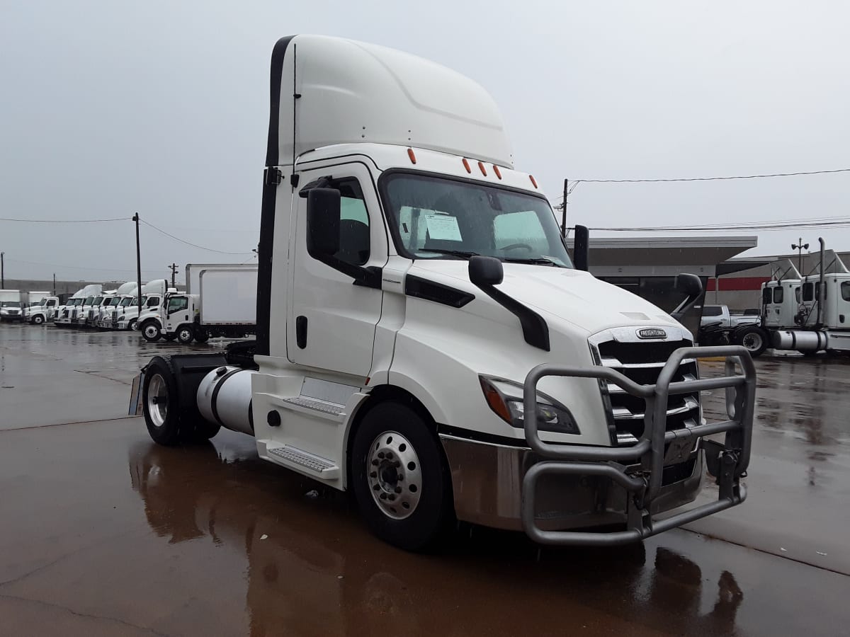 2019 Freightliner/Mercedes NEW CASCADIA 116 270069