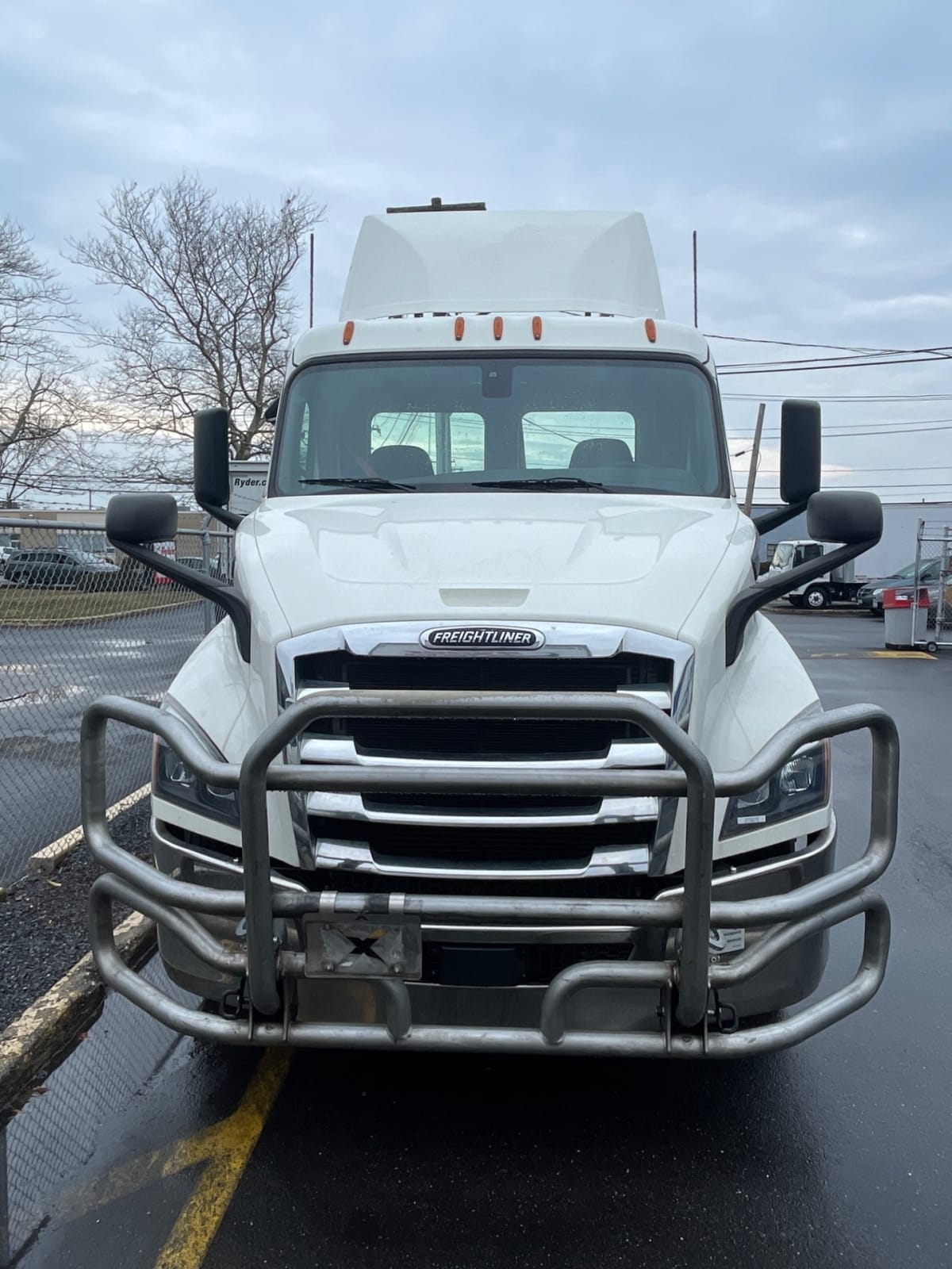 2019 Freightliner/Mercedes NEW CASCADIA 116 270072