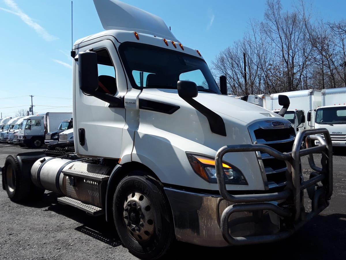 2019 Freightliner/Mercedes NEW CASCADIA 116 270076