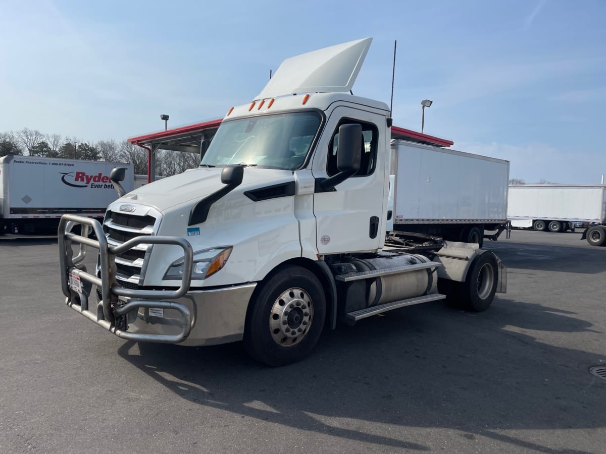 2019 Freightliner/Mercedes NEW CASCADIA 116 270085