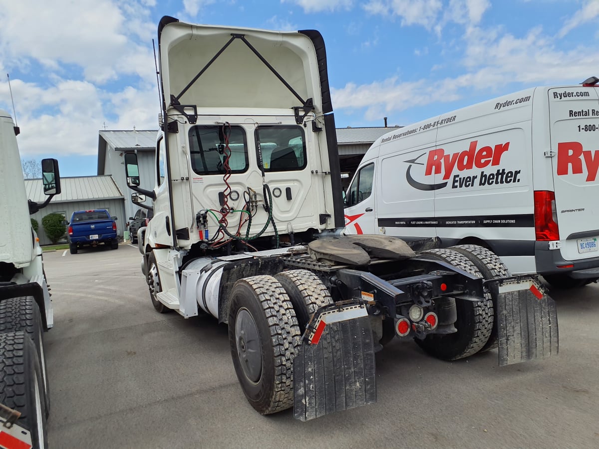 2019 Freightliner/Mercedes NEW CASCADIA 116 270107