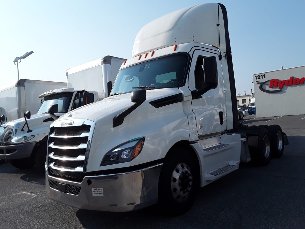 2019 Freightliner/Mercedes NEW CASCADIA PX12664 270120