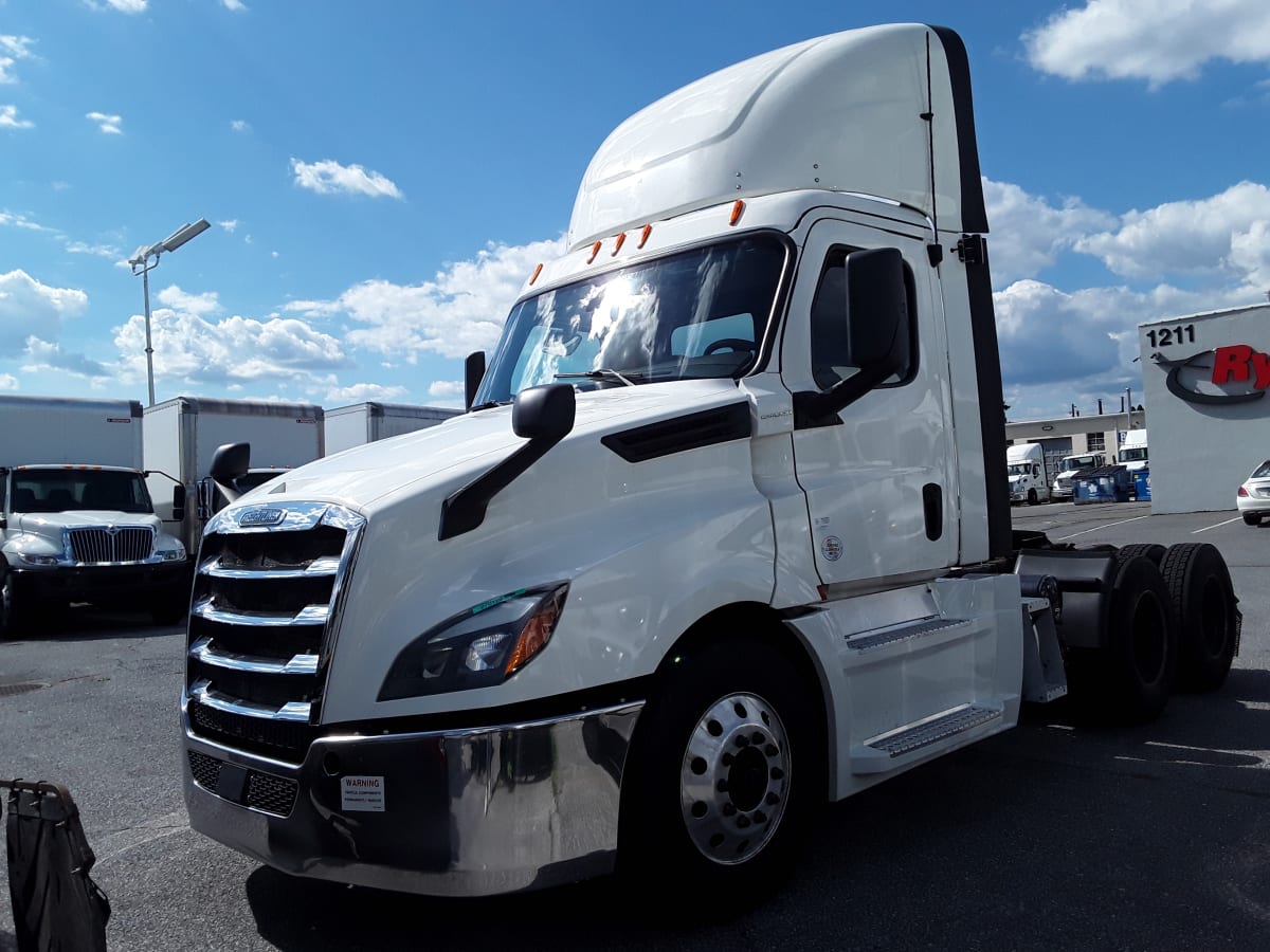 2019 Freightliner/Mercedes NEW CASCADIA PX12664 270128