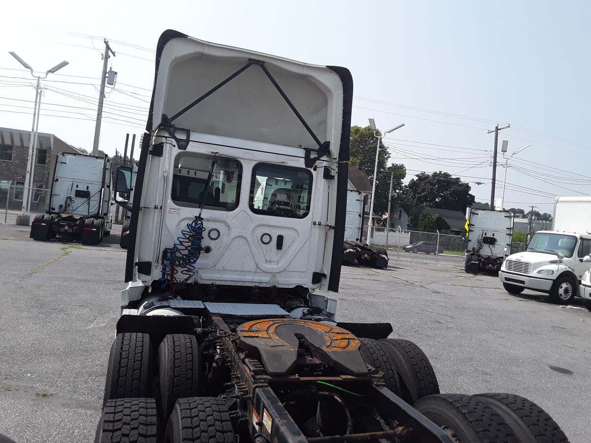 2019 Freightliner/Mercedes NEW CASCADIA PX12664 270141