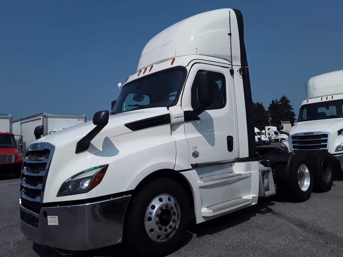 2019 Freightliner/Mercedes NEW CASCADIA PX12664 270141