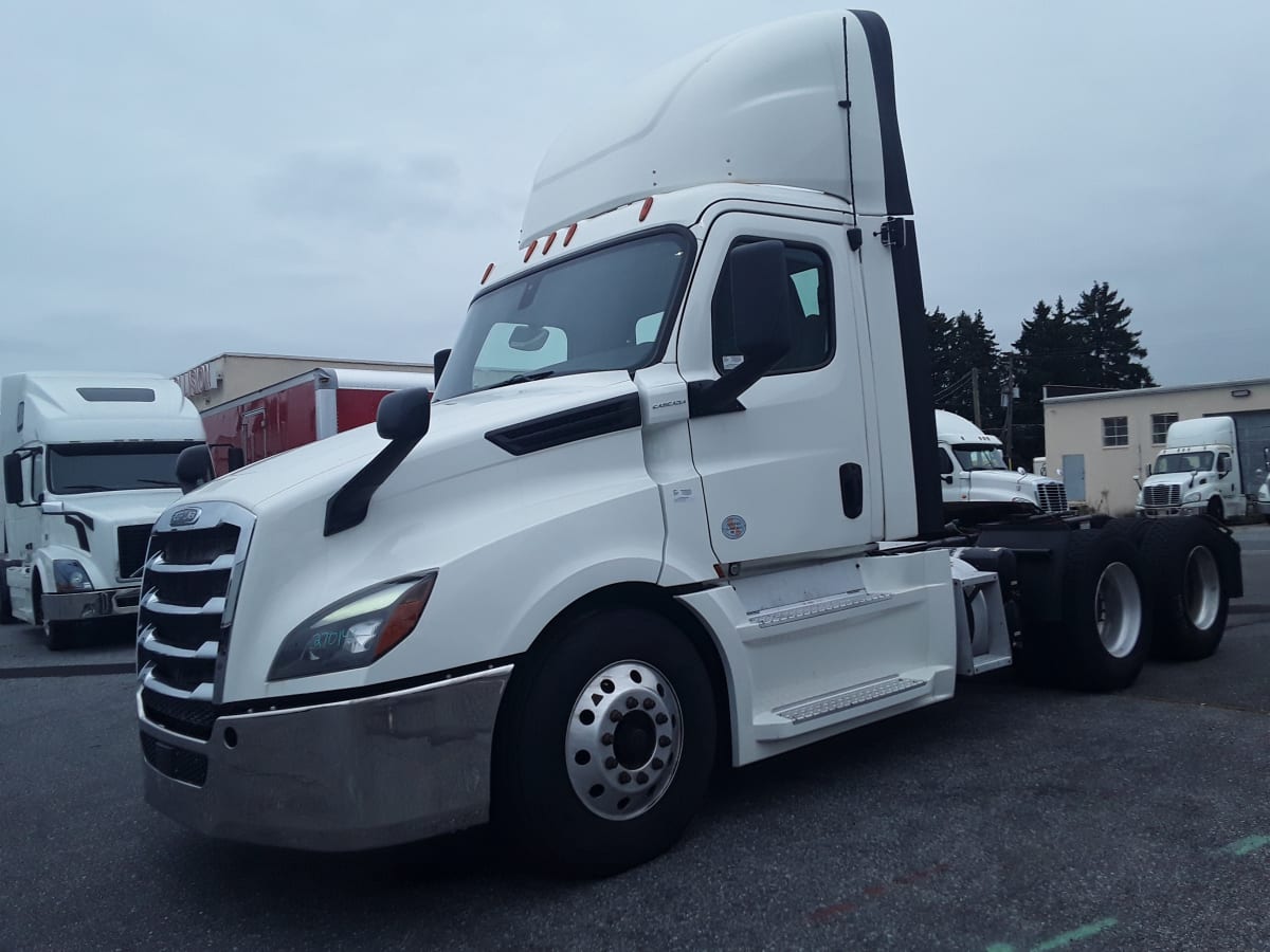 2019 Freightliner/Mercedes NEW CASCADIA PX12664 270143