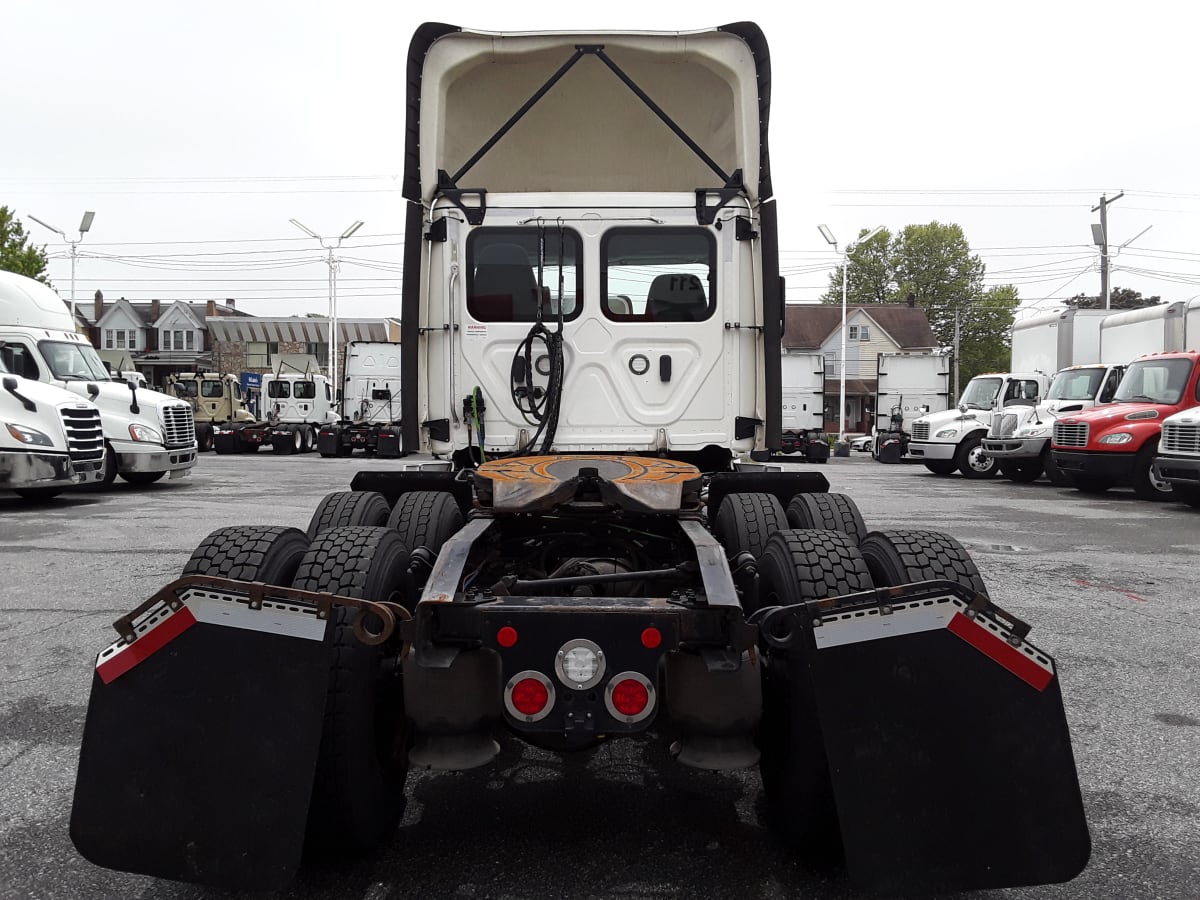 2019 Freightliner/Mercedes NEW CASCADIA PX12664 270149