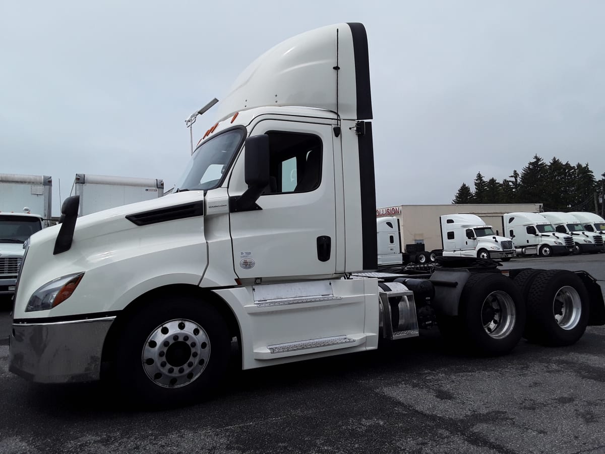 2019 Freightliner/Mercedes NEW CASCADIA PX12664 270149