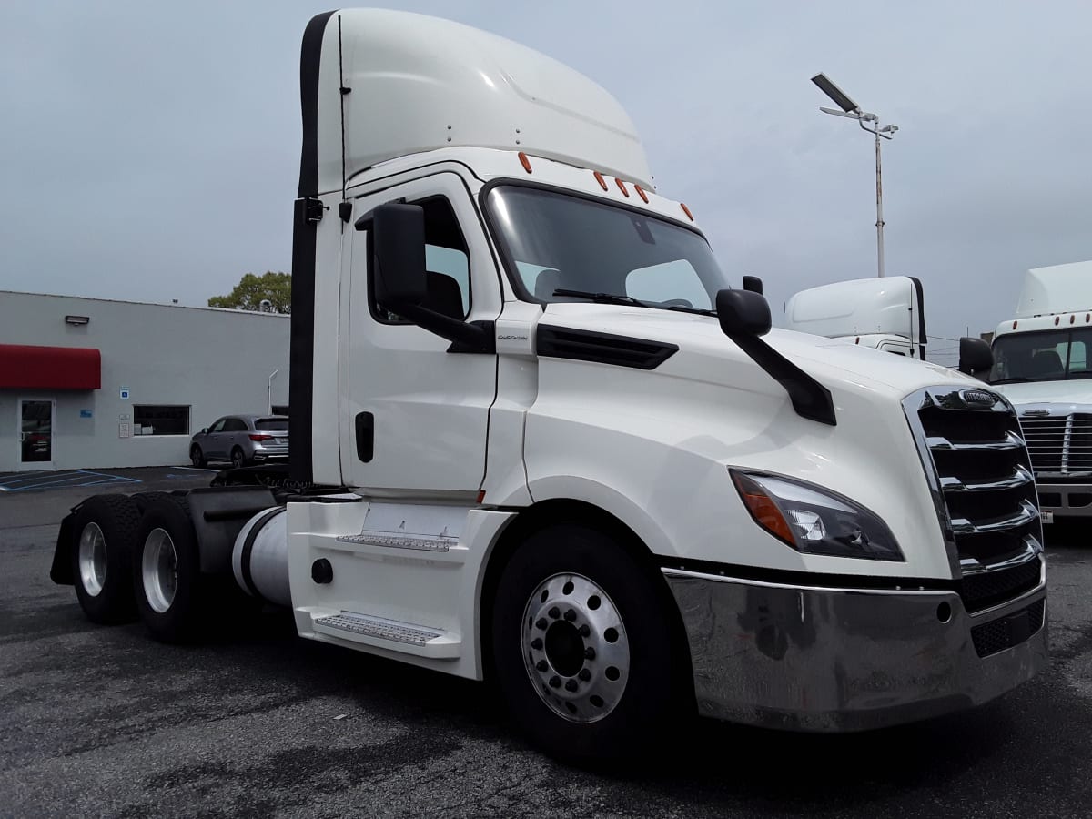 2019 Freightliner/Mercedes NEW CASCADIA PX12664 270149