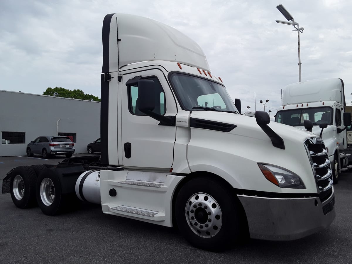 2019 Freightliner/Mercedes NEW CASCADIA PX12664 270150