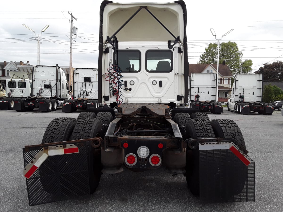 2019 Freightliner/Mercedes NEW CASCADIA PX12664 270151