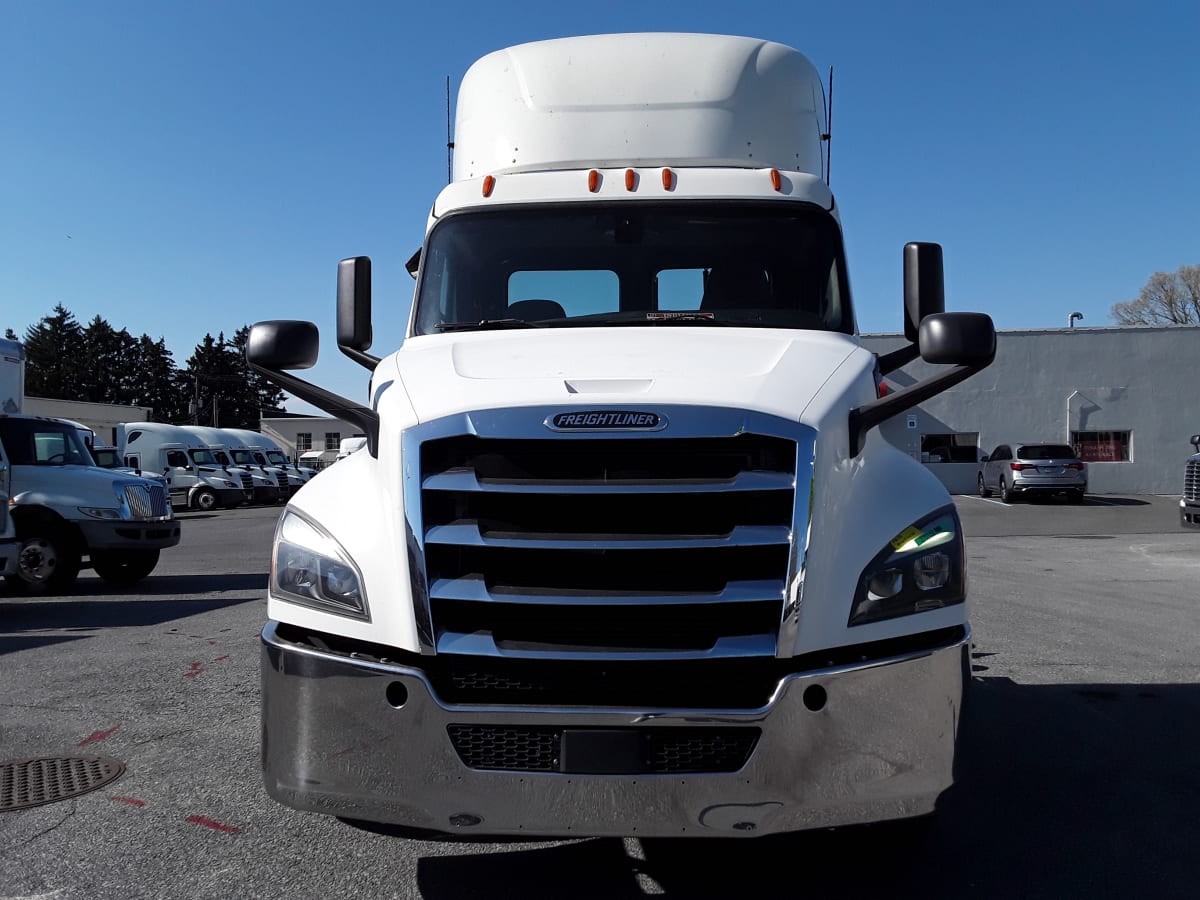 2019 Freightliner/Mercedes NEW CASCADIA PX12664 270152