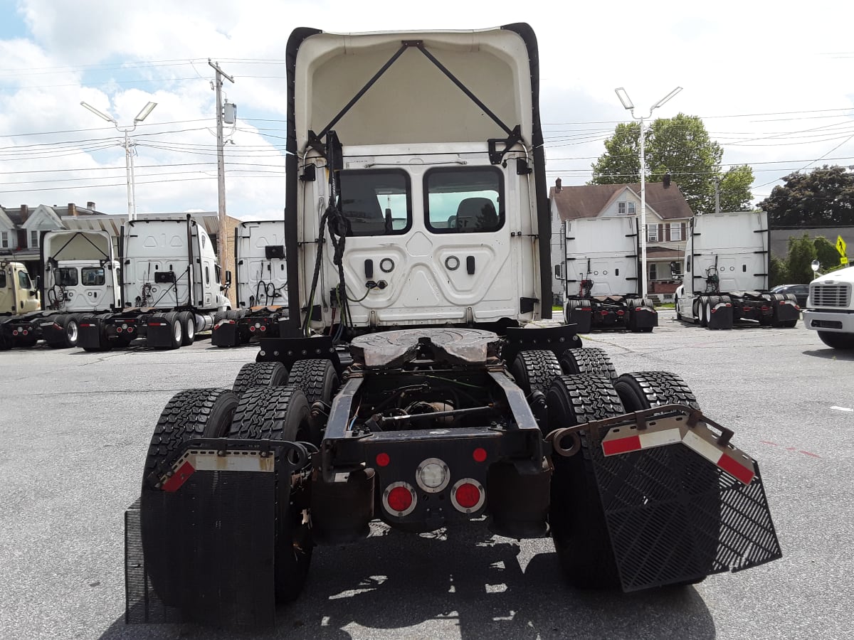 2019 Freightliner/Mercedes NEW CASCADIA PX12664 270153