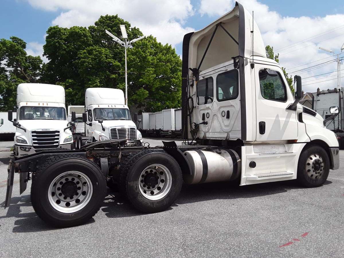 2019 Freightliner/Mercedes NEW CASCADIA PX12664 270153