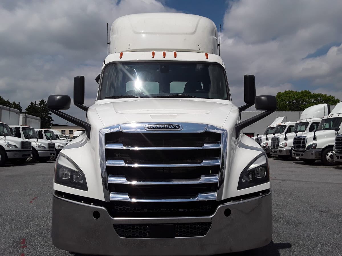 2019 Freightliner/Mercedes NEW CASCADIA PX12664 270153