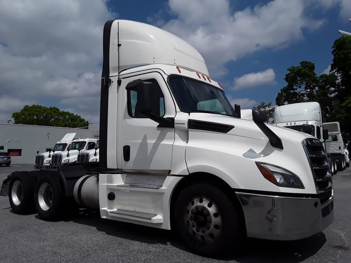 2019 Freightliner/Mercedes NEW CASCADIA PX12664 270153