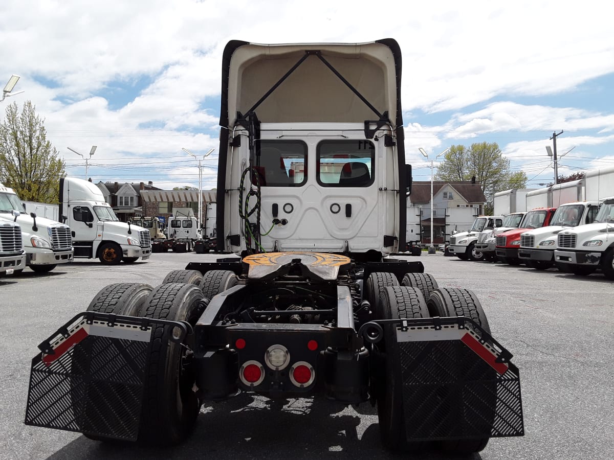 2019 Freightliner/Mercedes NEW CASCADIA PX12664 270154