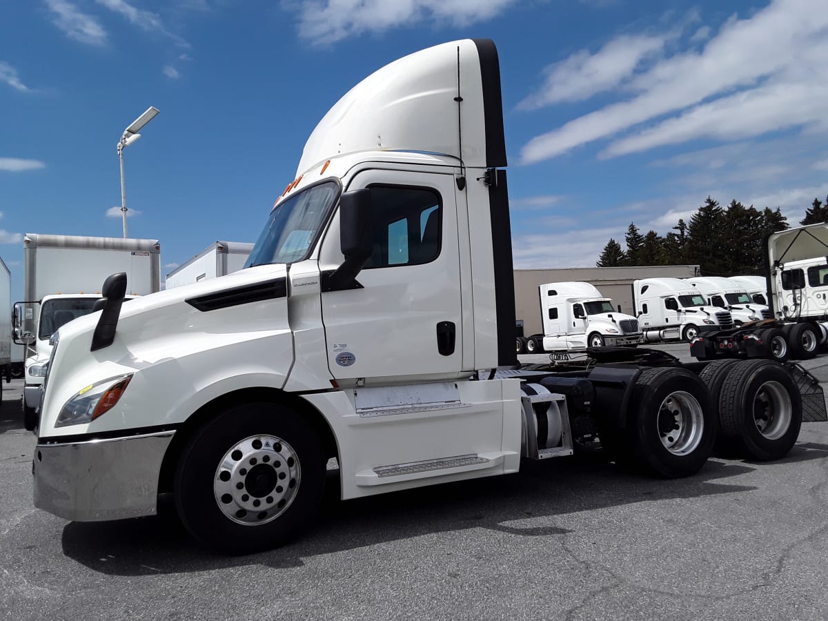 2019 Freightliner/Mercedes NEW CASCADIA PX12664 270154