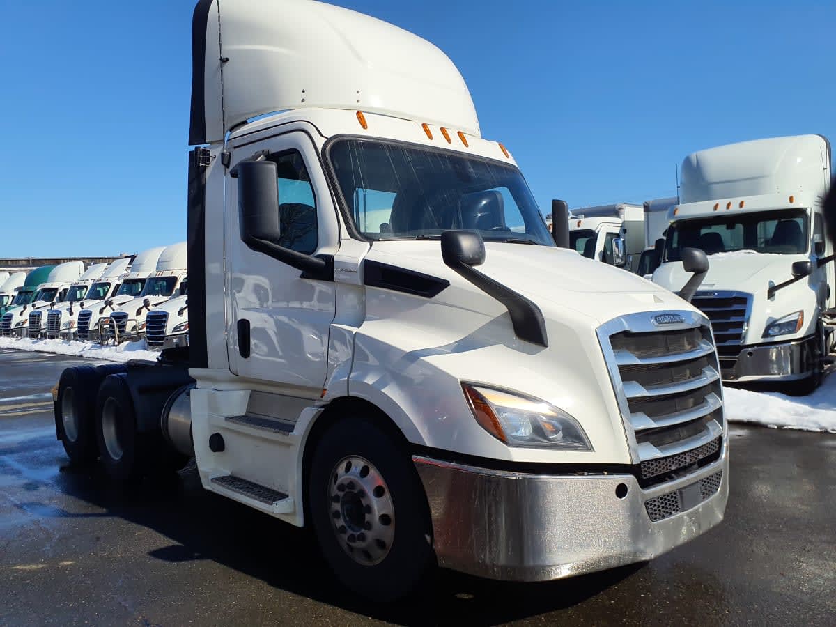 2019 Freightliner/Mercedes NEW CASCADIA 116 270164