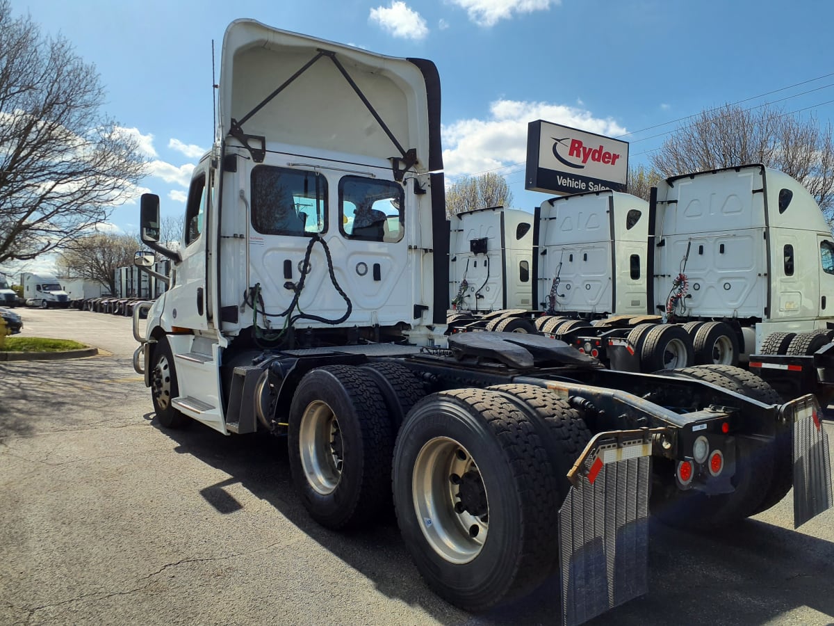 2020 Freightliner/Mercedes NEW CASCADIA 116 270204