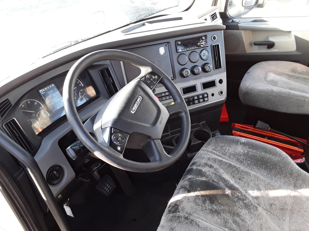 2020 Freightliner/Mercedes NEW CASCADIA PX12664 270221