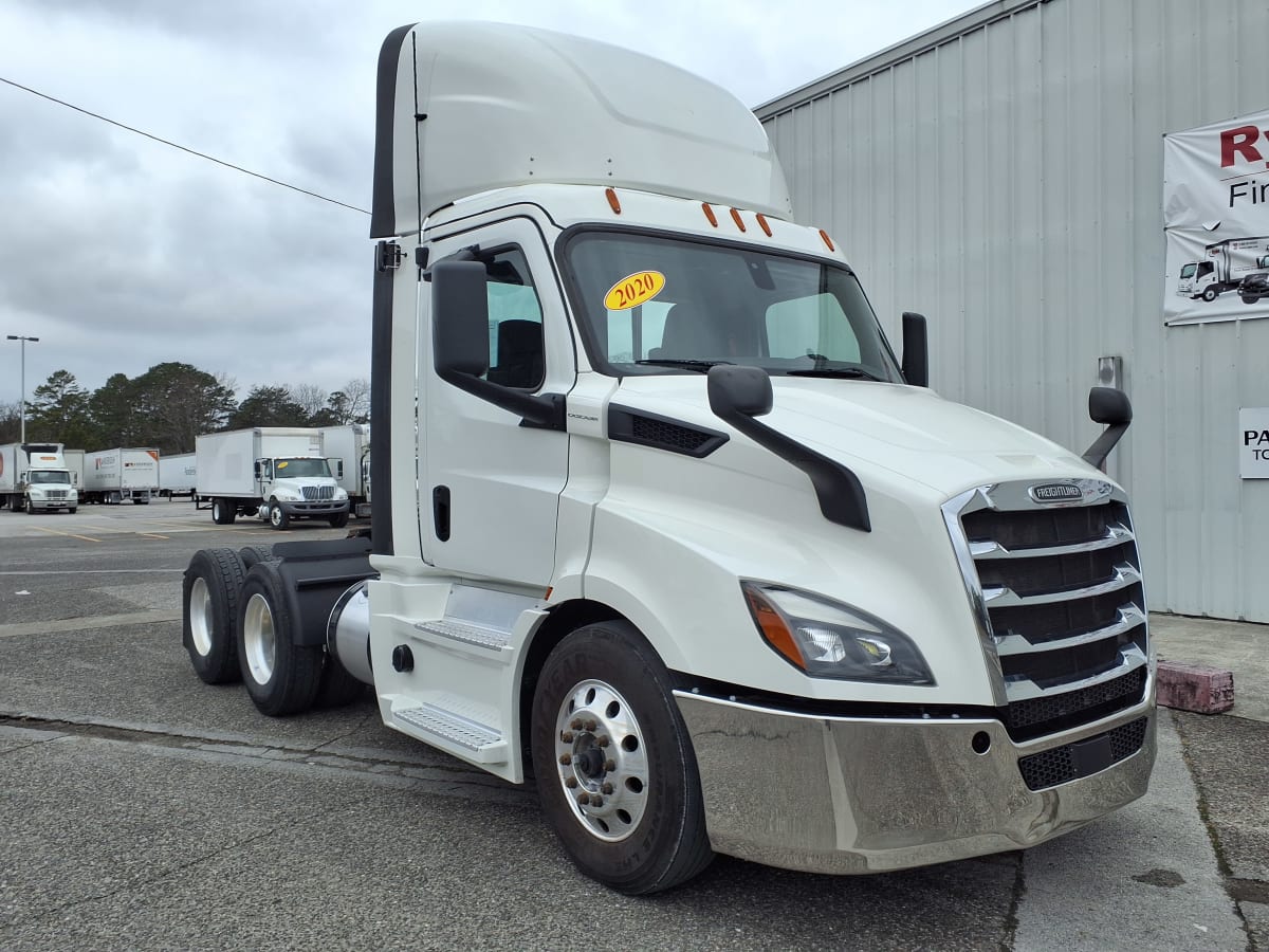 2020 Freightliner/Mercedes NEW CASCADIA 116 270242