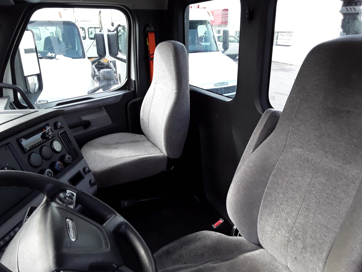 2020 Freightliner/Mercedes NEW CASCADIA PX12664 270274