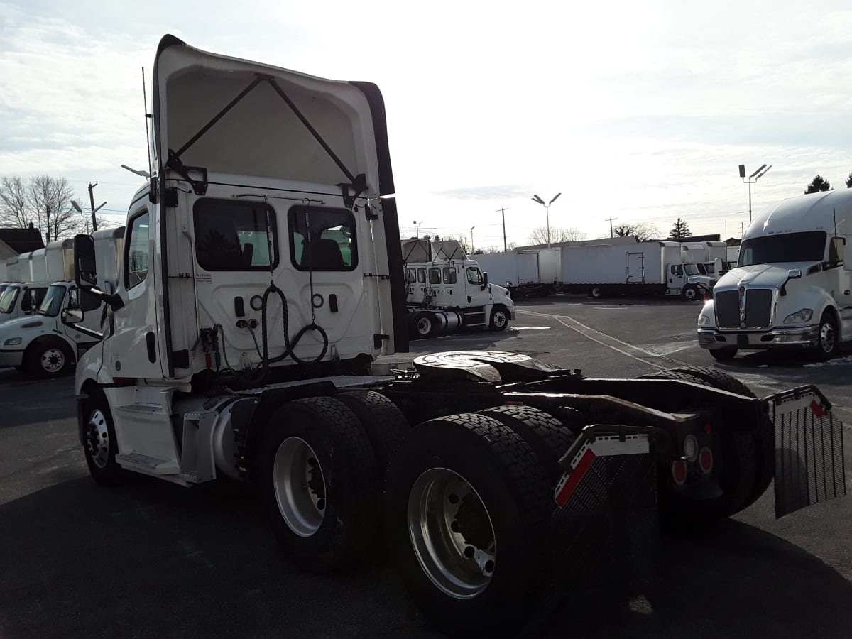 2020 Freightliner/Mercedes NEW CASCADIA PX12664 270276