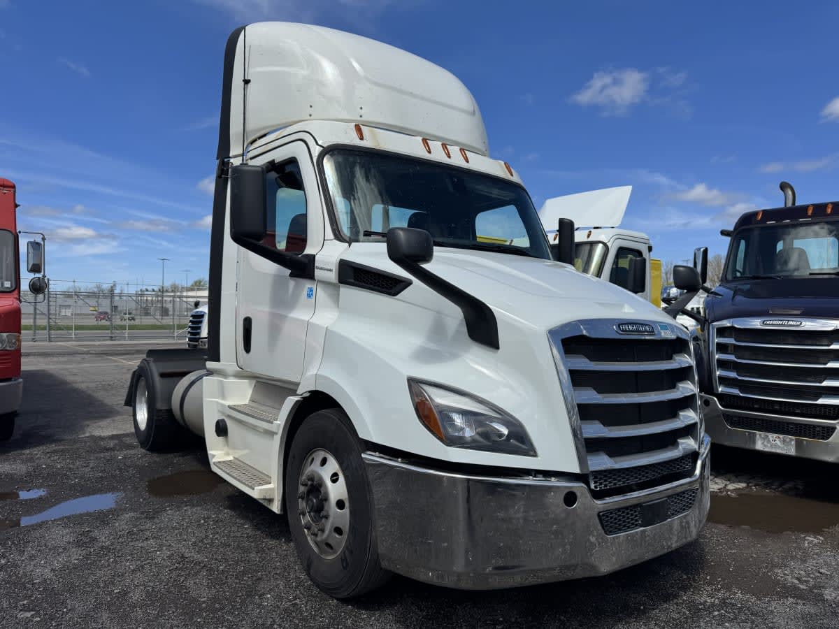 2020 Freightliner - image 8