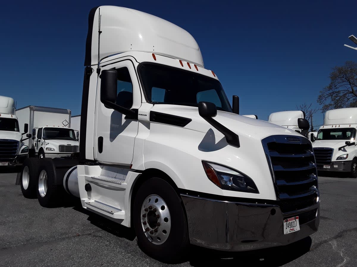 2020 Freightliner/Mercedes NEW CASCADIA PX12664 270299