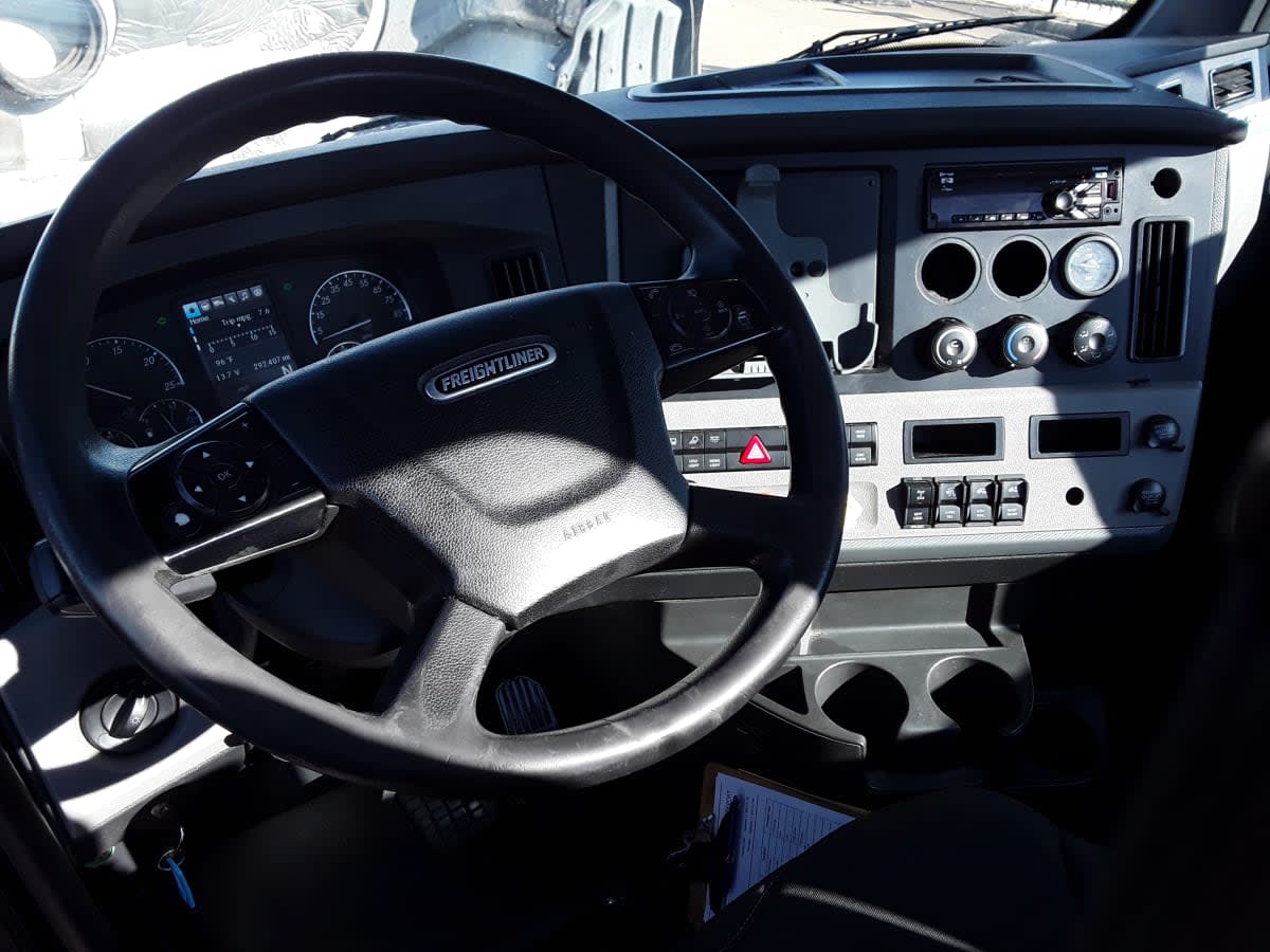 2020 Freightliner/Mercedes NEW CASCADIA 116 270303