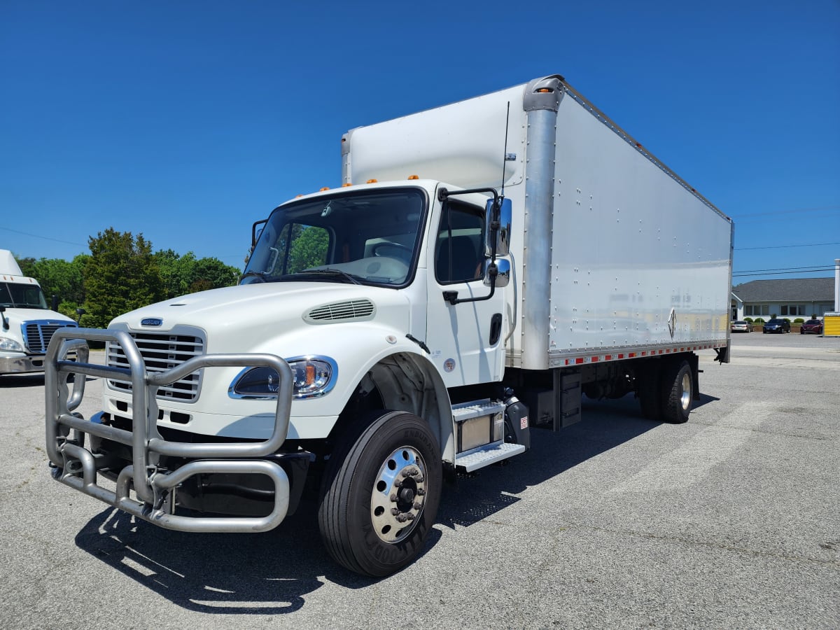 2020 Freightliner/Mercedes M2 106 270370