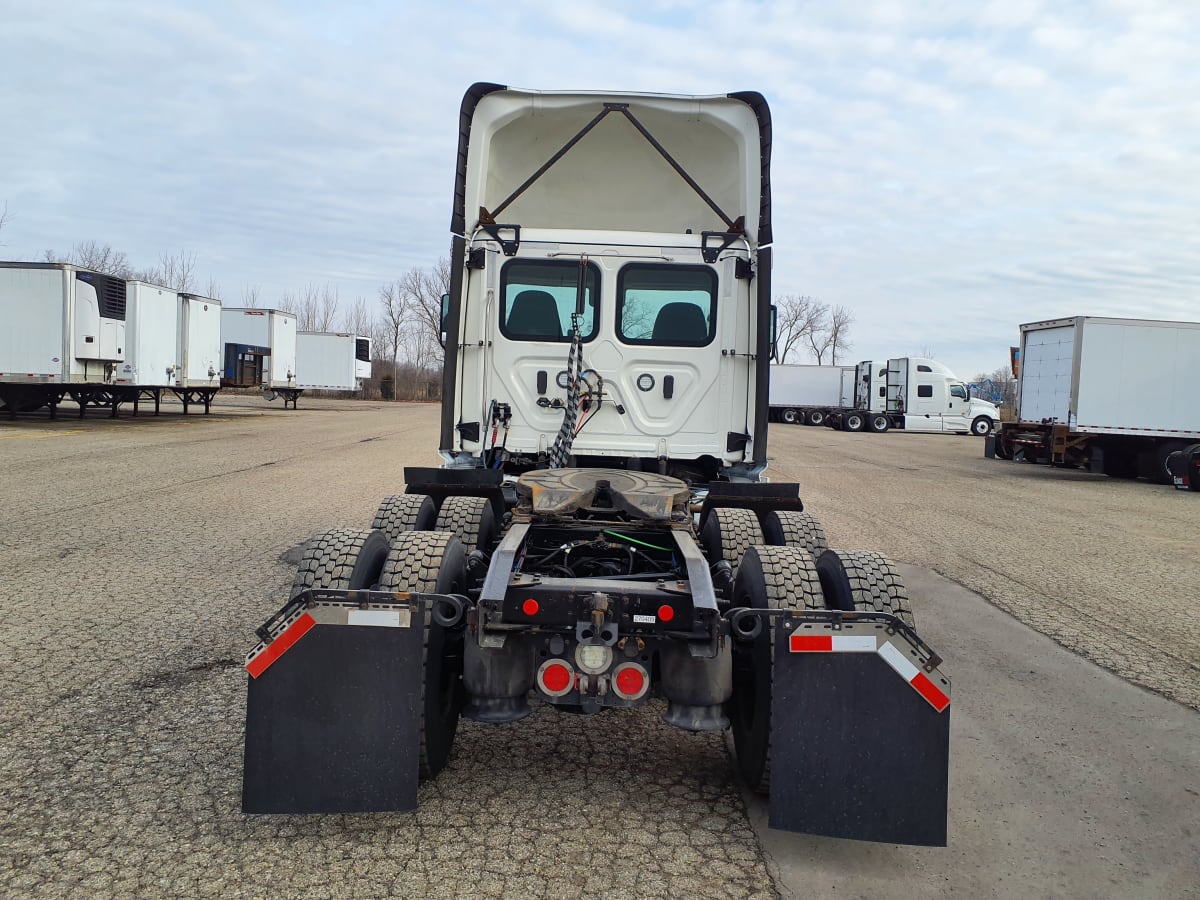 2020 Freightliner/Mercedes NEW CASCADIA 116 270409