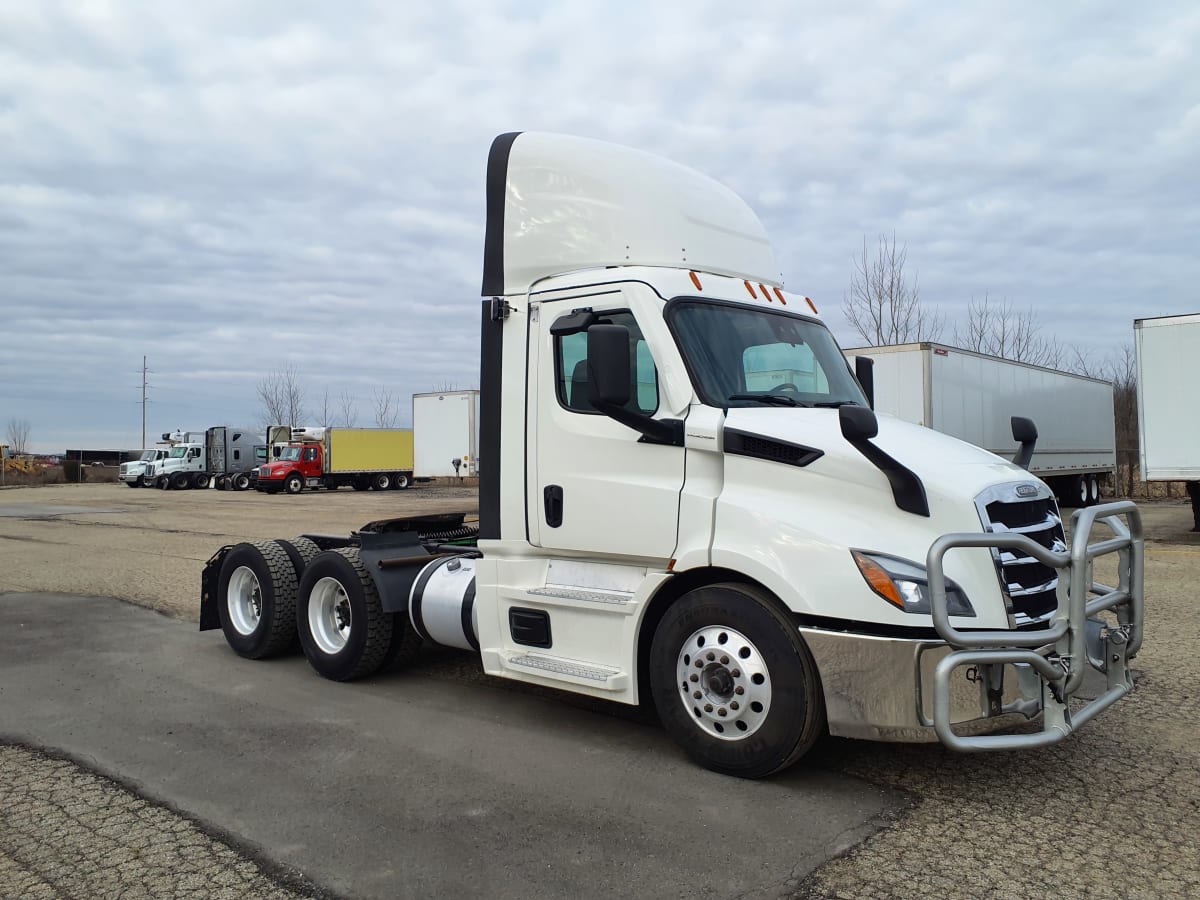 2020 Freightliner/Mercedes NEW CASCADIA 116 270409