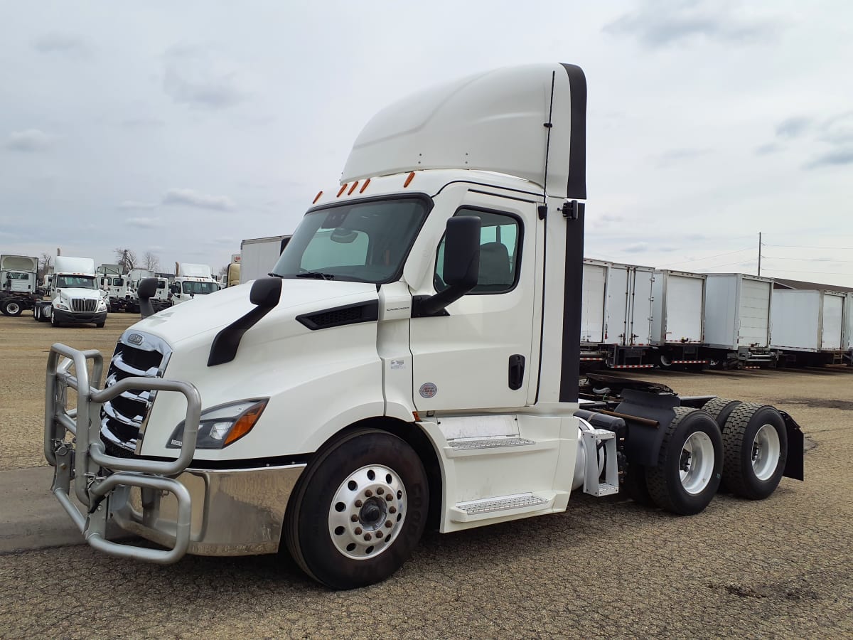 2020 Freightliner/Mercedes NEW CASCADIA 116 270410