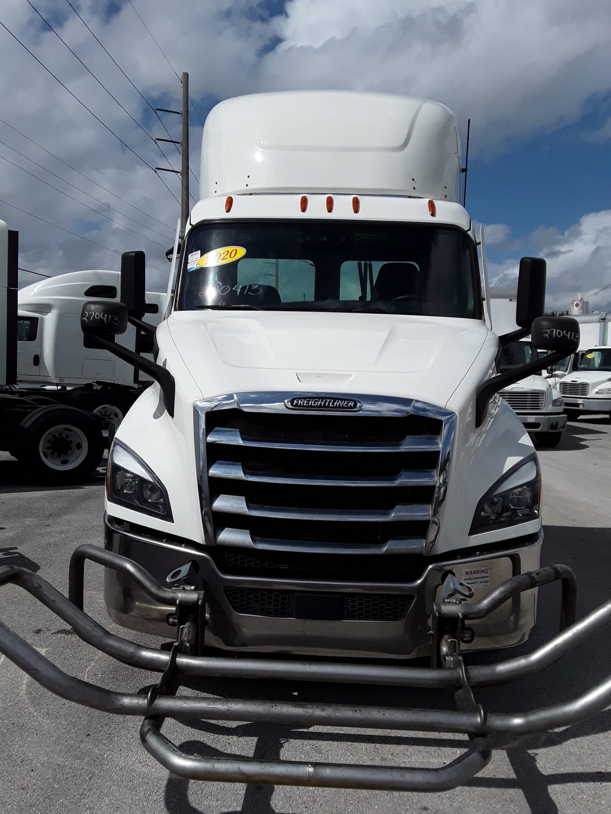 2020 Freightliner/Mercedes CASCADIA PX11642ST 270413