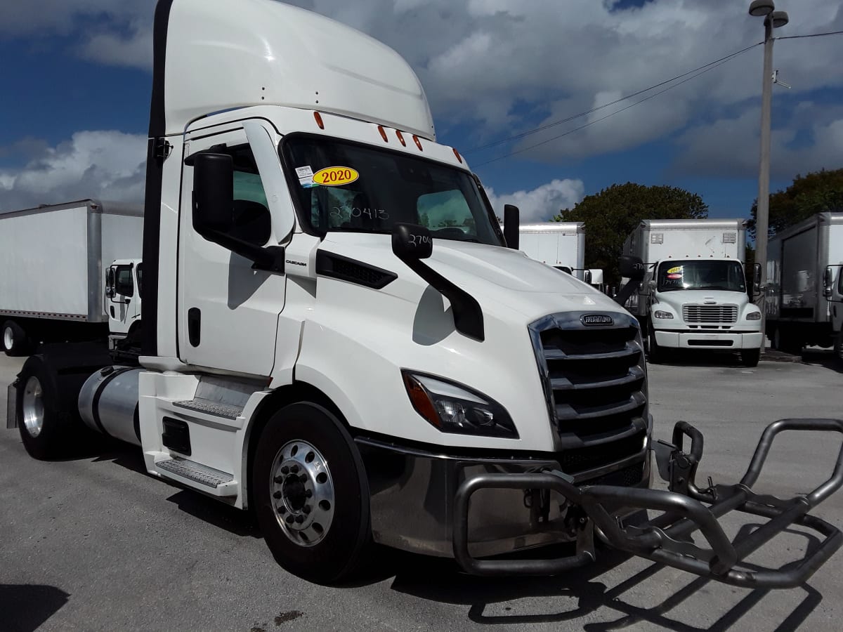 2020 Freightliner/Mercedes CASCADIA PX11642ST 270413