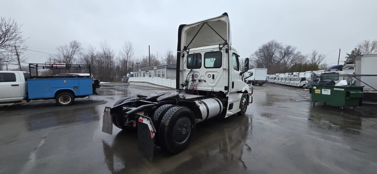 2020 Freightliner/Mercedes CASCADIA PX11642ST 270416
