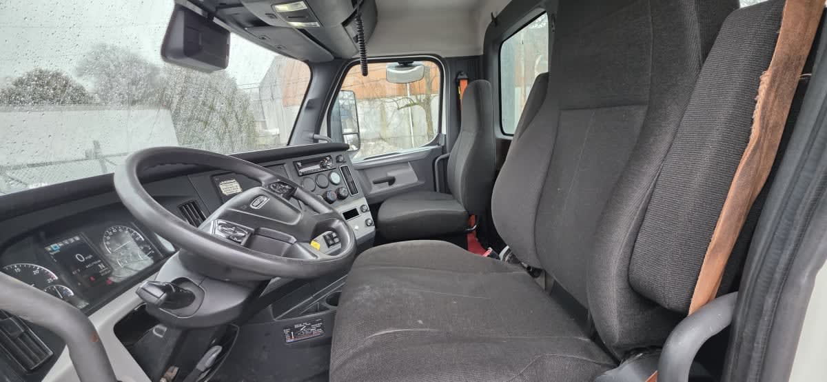 2020 Freightliner/Mercedes CASCADIA PX11642ST 270416