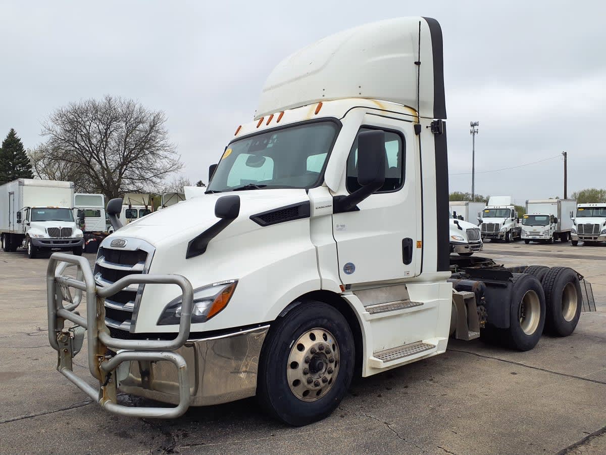 2021 Freightliner/Mercedes CASCADIA PX11664ST 270424