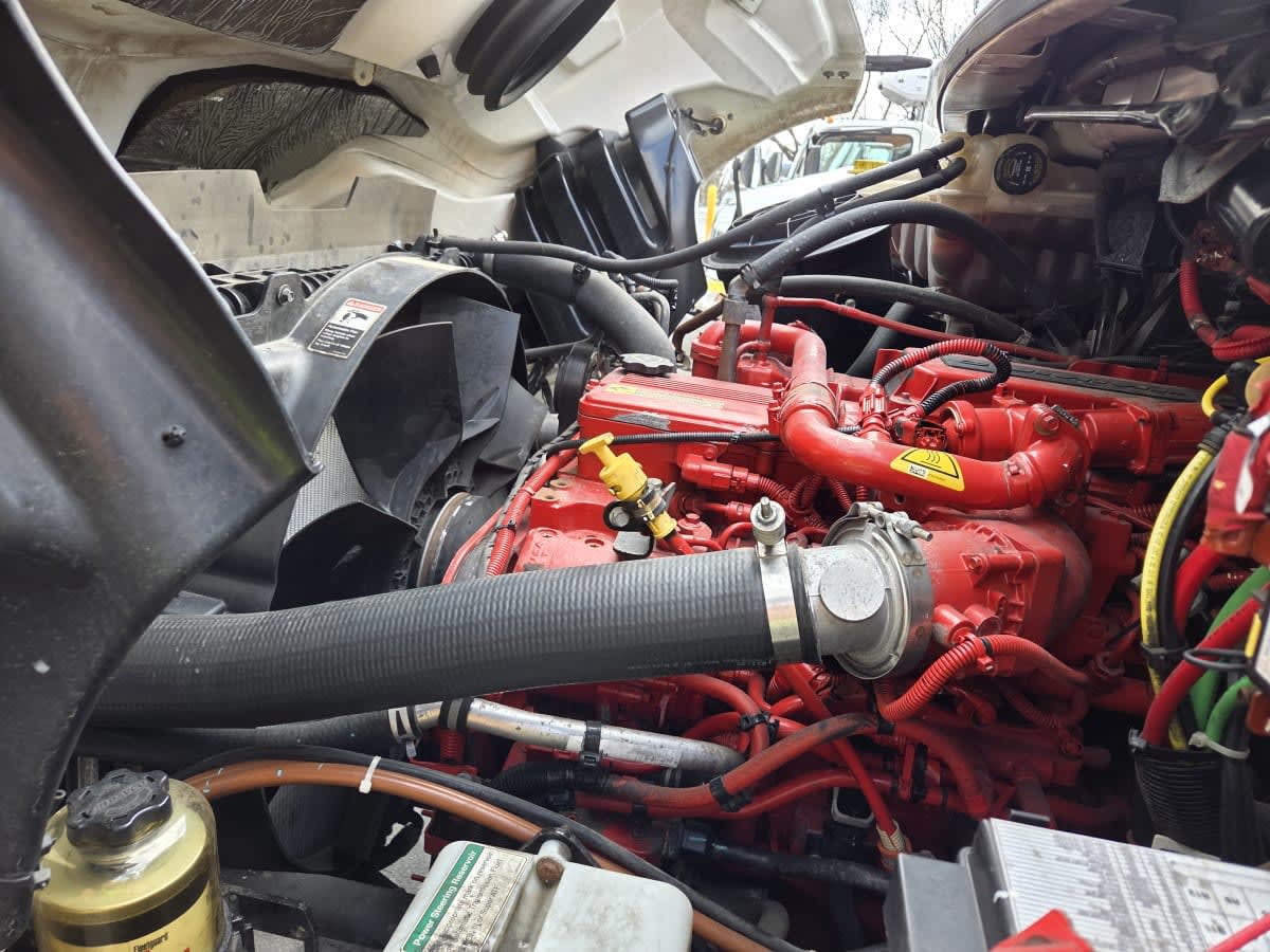 2021 Freightliner/Mercedes M2 106 270459