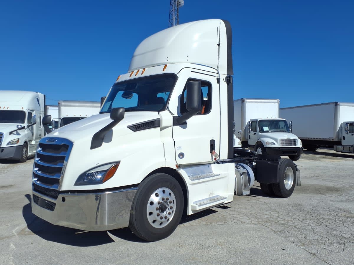2022 Freightliner - image 1