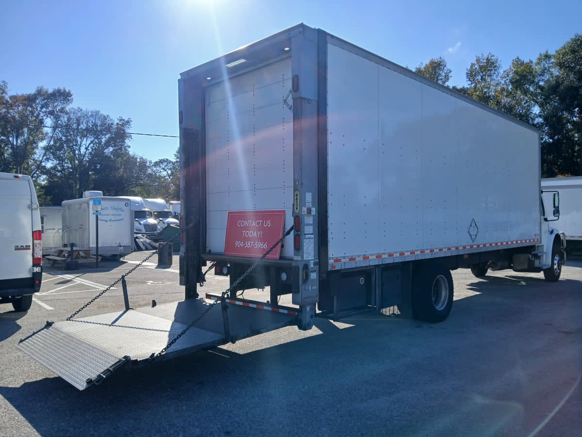 2022 Freightliner/Mercedes M2 106 270474