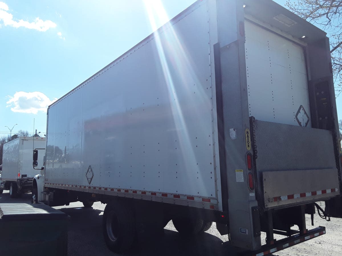 2022 Freightliner/Mercedes M2 106 270475